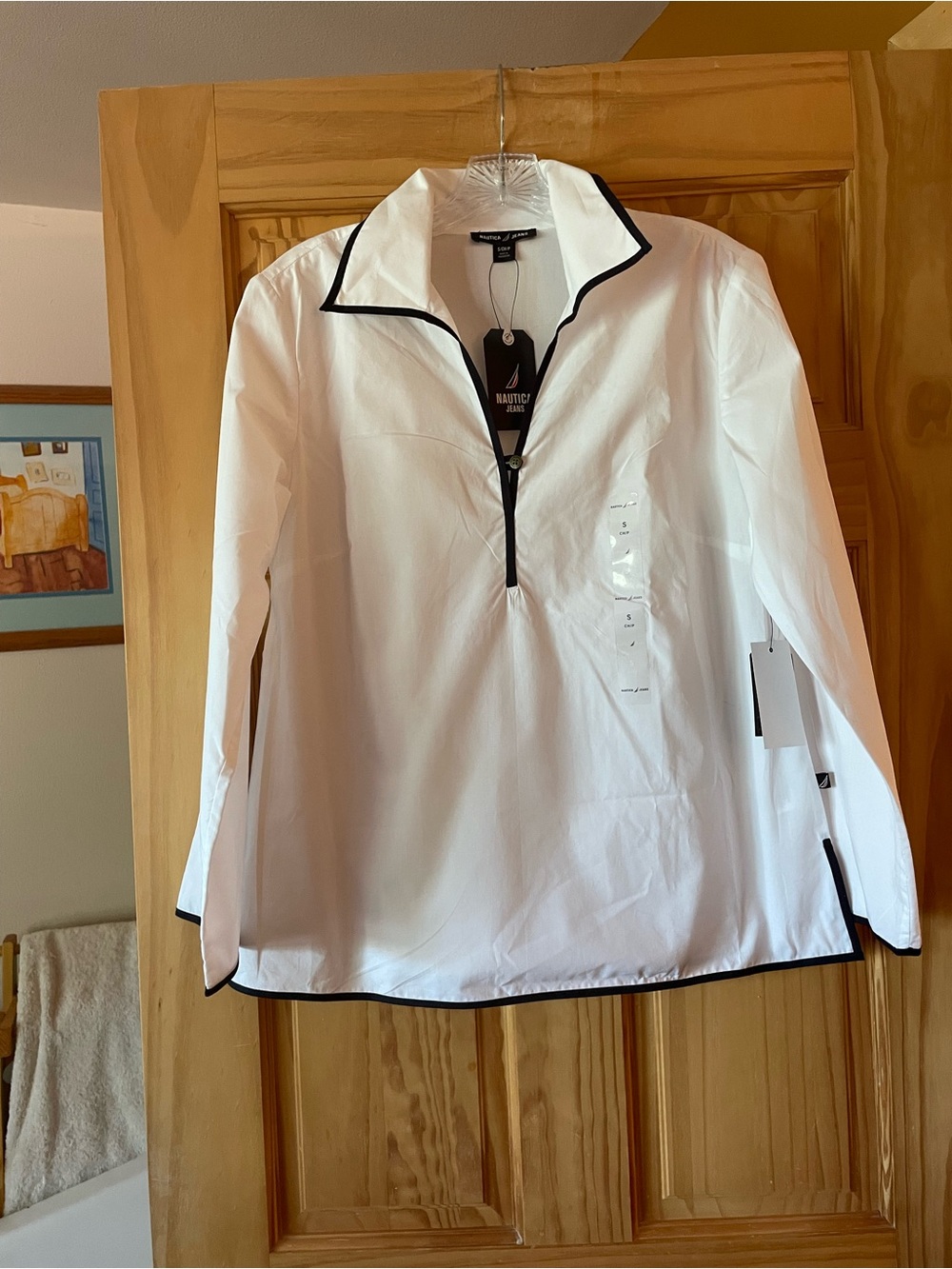 Nautica White Tunic with Black Trim Pullover